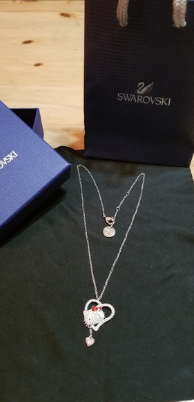 Swarovski Hello Kitty Necklace - Picture 2 of 5